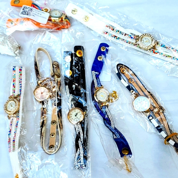 Lot of 11 wrap around, bracelet watches! - Picture 4 of 5